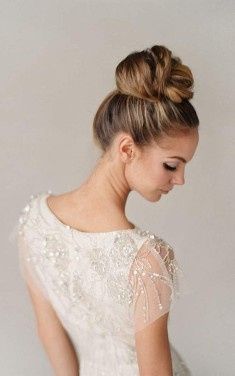 Peinados de novia moderna: Recogidos altos 5