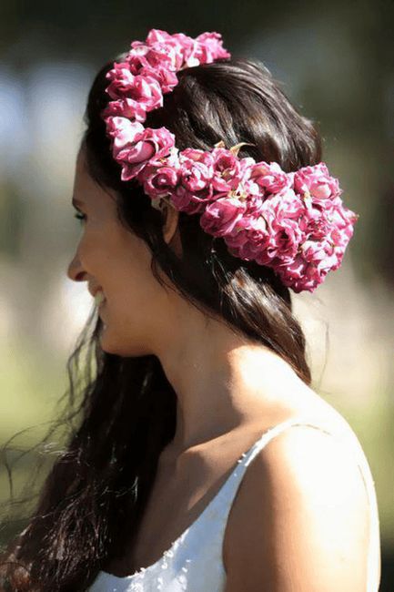 Corona de flores para tu peinado de boda 2