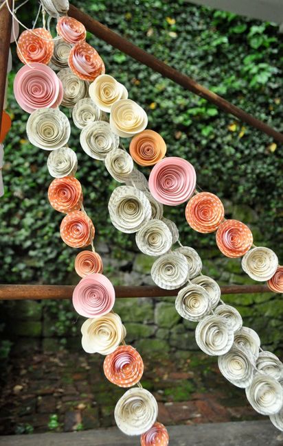 Flores de papel para decorar una boda 7