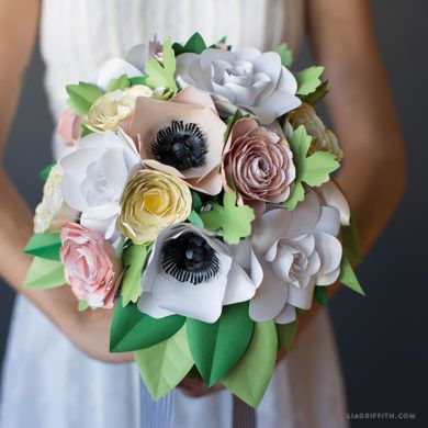 Flores de papel para decorar una boda 8