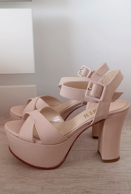 Mis zapatos de novia + Antonella 1