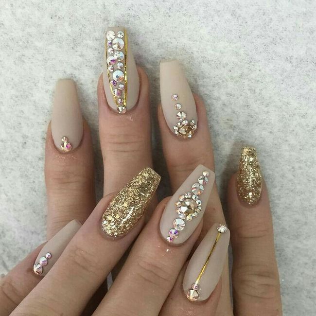 Eligiendo las uñas.... - 7