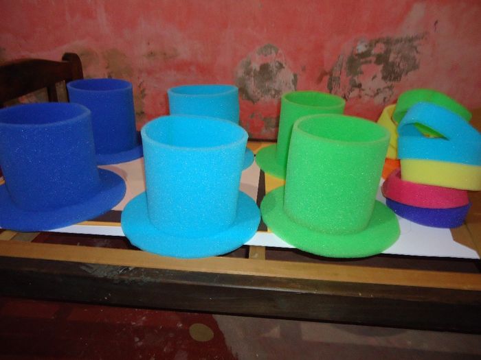Nuestros Sombreros De Goma Espuma Cotillon