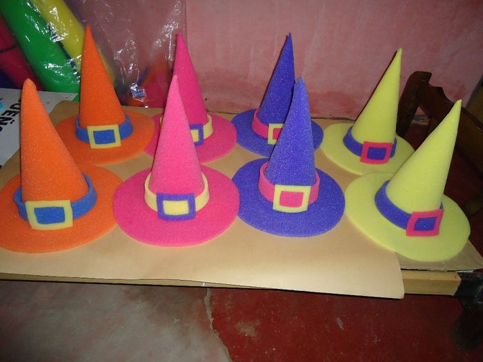 Quagga Confrontar Especialidad Nuestros sombreros de goma espuma!!! -cotillón-