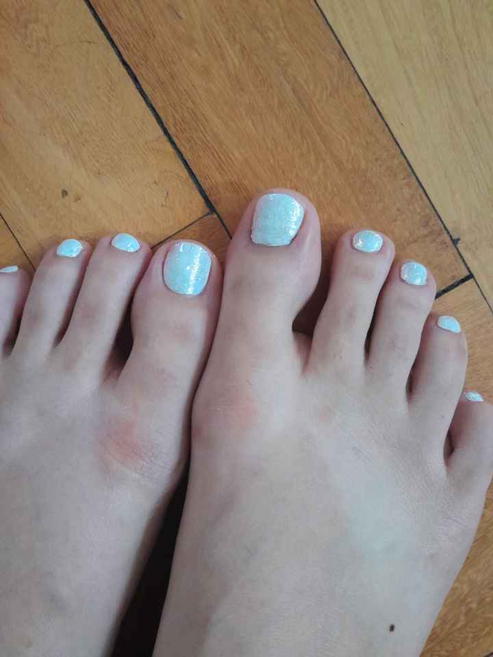 Hoy me hice pedicuria en los pies - 1