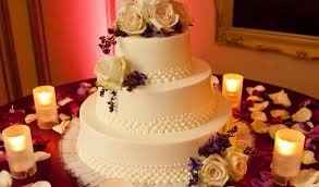 wedding table cake