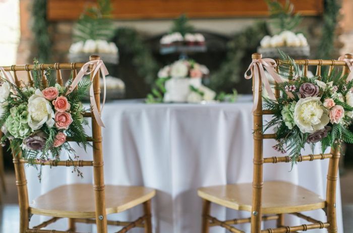 Sillas Tifanny decoradas para bodas 5