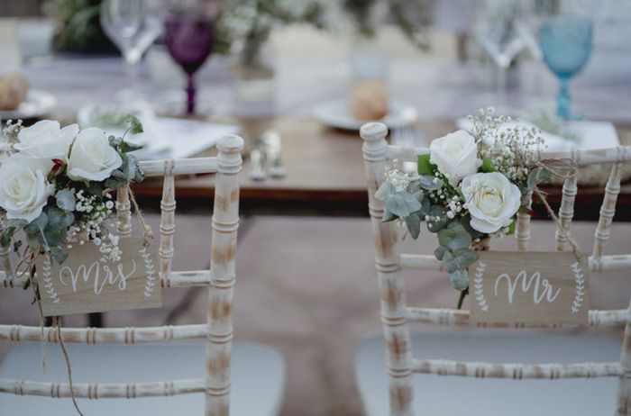 Sillas Tifanny decoradas para bodas 4