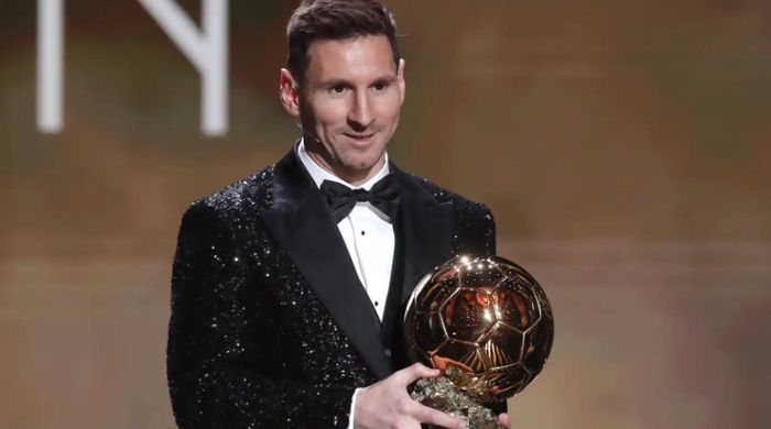 El romántico gesto de Messi con Antonela Rocuzzo en la entrega del Balón de Oro 2021 😍 1