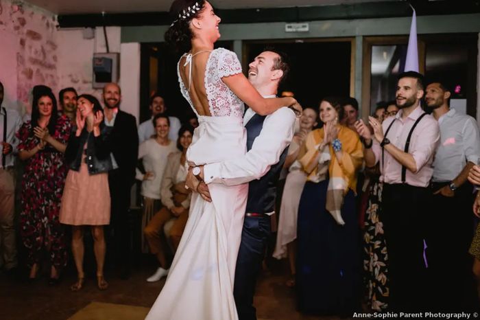 Cuando nadie me ve 🎶...¿Qué pensarán los novios mientras esperan en el altar? 4