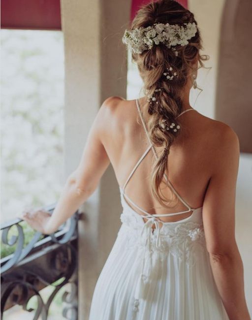 7 Espaldas descubiertas para tu vestido de novia: ¿Cuál? 6