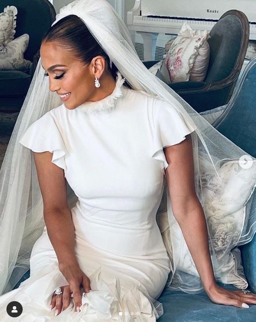 Jennifer Lopez lució estos 3 vestidos de novia diseñados por Ralph Lauren en su boda con Ben Affleck 4