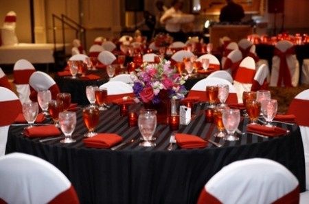 Casamiento en rojo y negro