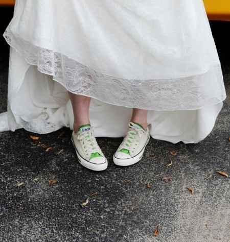 Novias con zapatillas