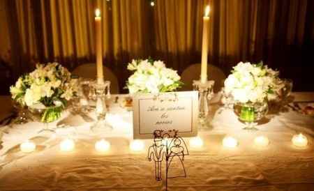 Detalle de mesa de novios