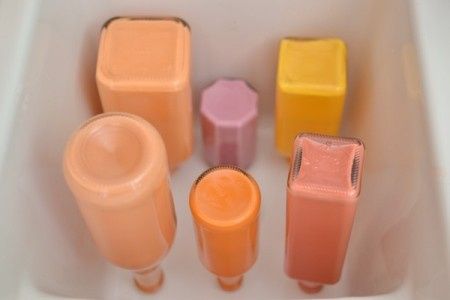 jarrones con botellas pintadas