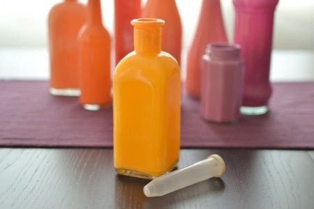 jarrones con botellas pintadas