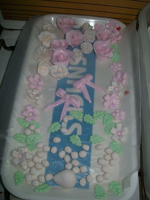Flores hechas por mi, para mi torta <img class=
