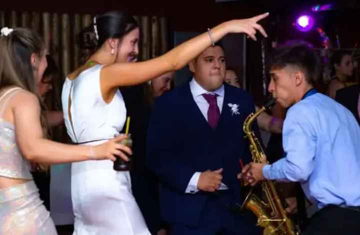 ¿Te gustaría tener un show de Saxofón?🎷 - 2