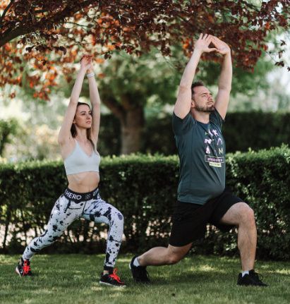 Yoga en pareja: Equilibrio y concentración🧘🏽🧘🏽‍♀️✨ 2
