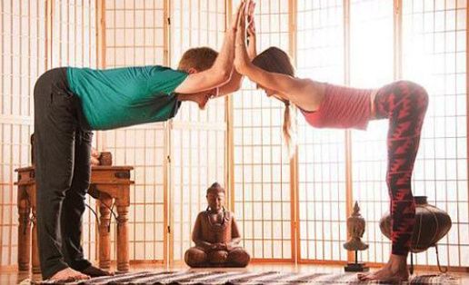 Yoga en pareja: Equilibrio y concentración🧘🏽🧘🏽‍♀️✨ 3