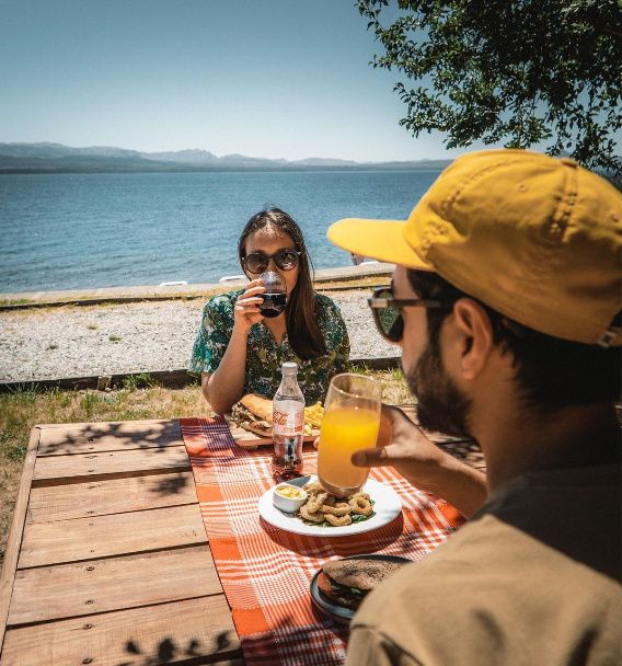 ¿Estás con ganas de una escapada romántica en Semana Santa? 3 propuestas únicas🚙❤️ 5