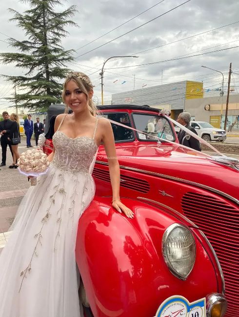 ¿En qué vehiculo llegarás a tu casamiento?🛵🚙 1