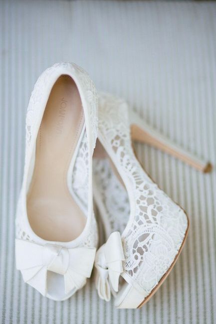 Shoe Duel - Plain or Embellished? 2