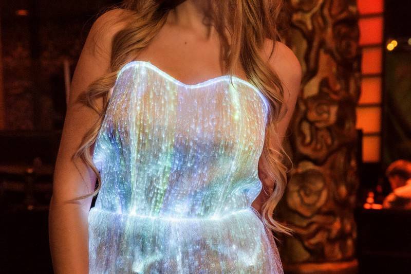 I Glow - Trajes y Vestidos Luminosos