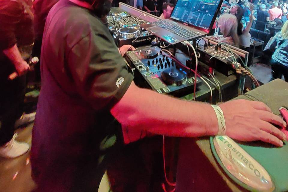 DJ en vivo