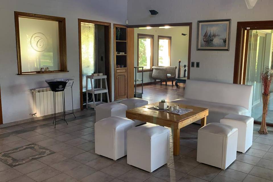 Living dentro de la casona