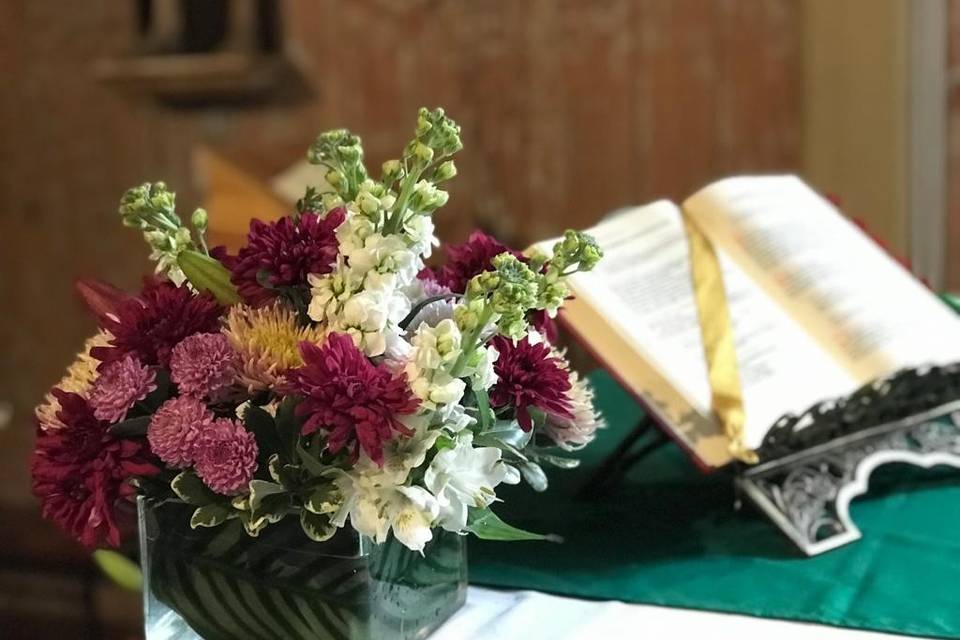 Arreglo floral altar