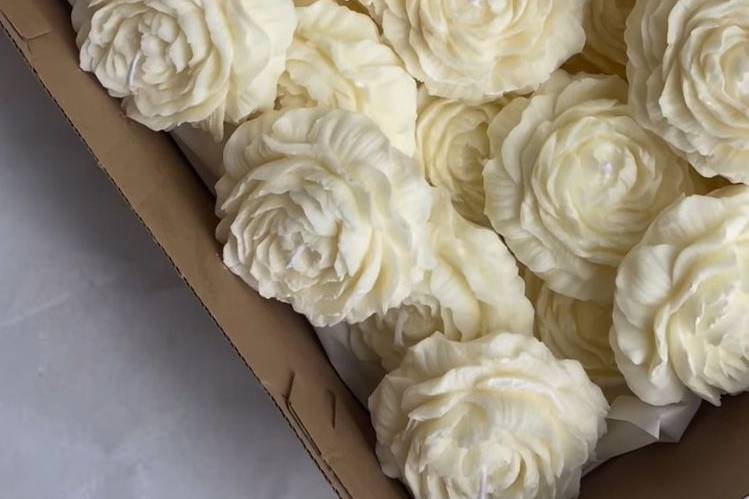 Flores blancas velas soja