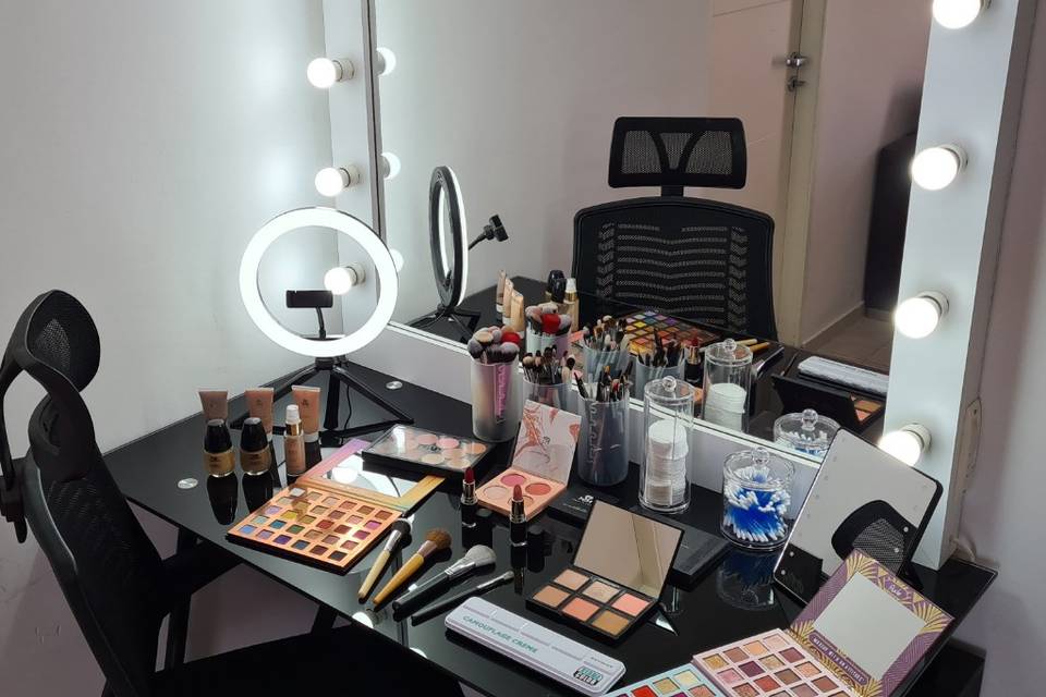 ST Makeup Studio