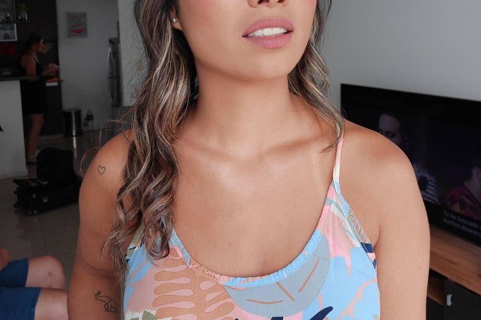 Carla Tau Hair & Makeup