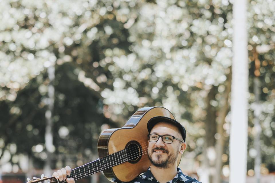 Ale en la guitarra