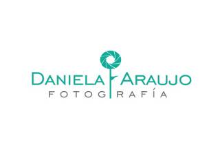 Daniela Araujo Fotografía logo