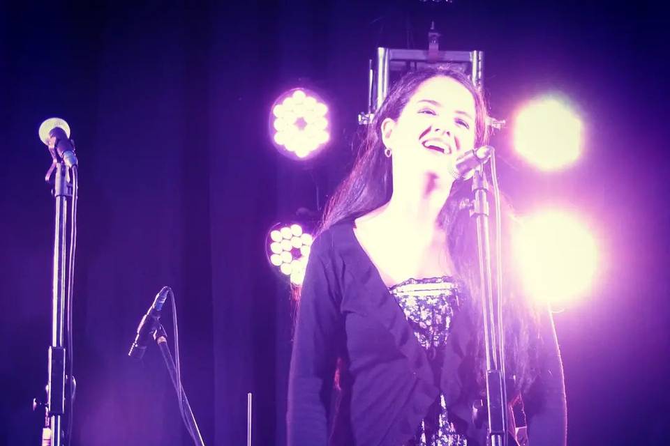 Lorena Mendoza - Cantante lírica