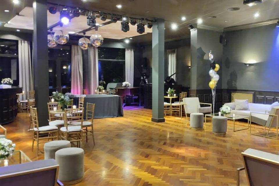 Salon roma informal