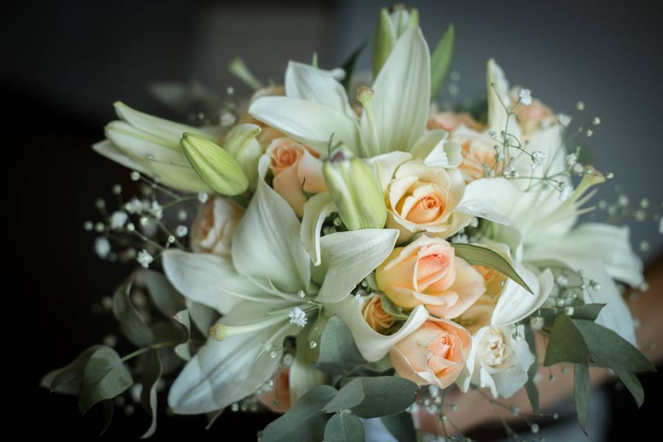 Ramo de Novia, lilium y rosas