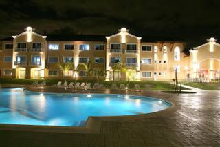 Hotel Howard Johnson Pilar 1