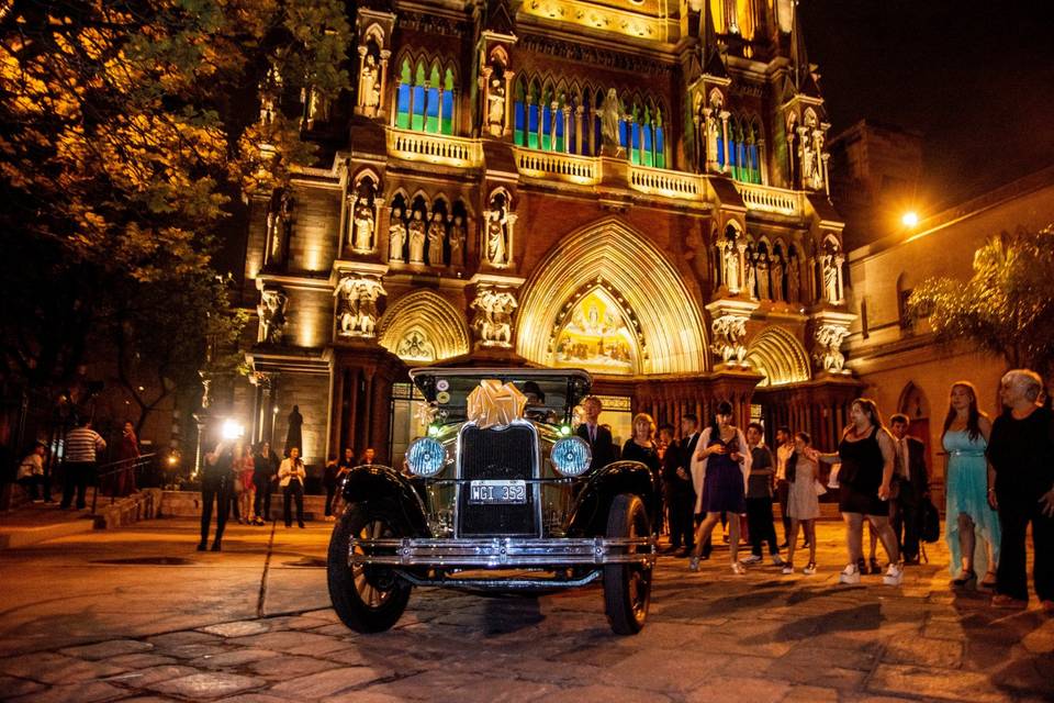 Auto e iglesia