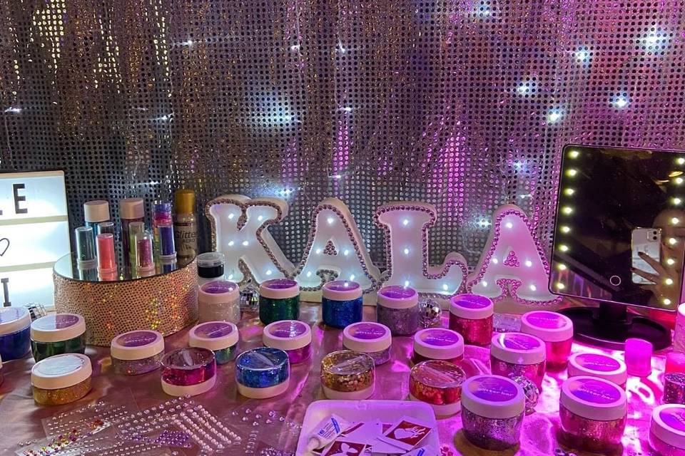 Kala Glitter Bar