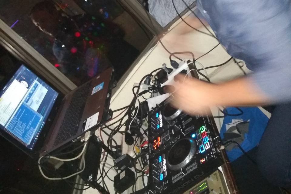 DJ Ale D