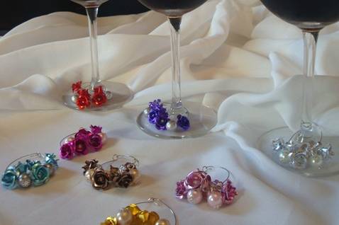 Must! Wine Charms