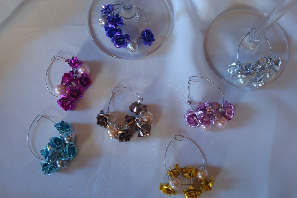 Must! Wine Charms