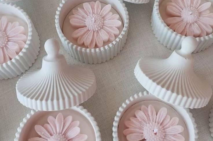 Carameleras con margaritas