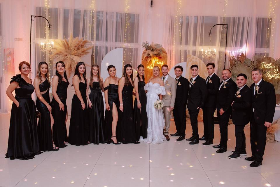 Novios con sus damas/os