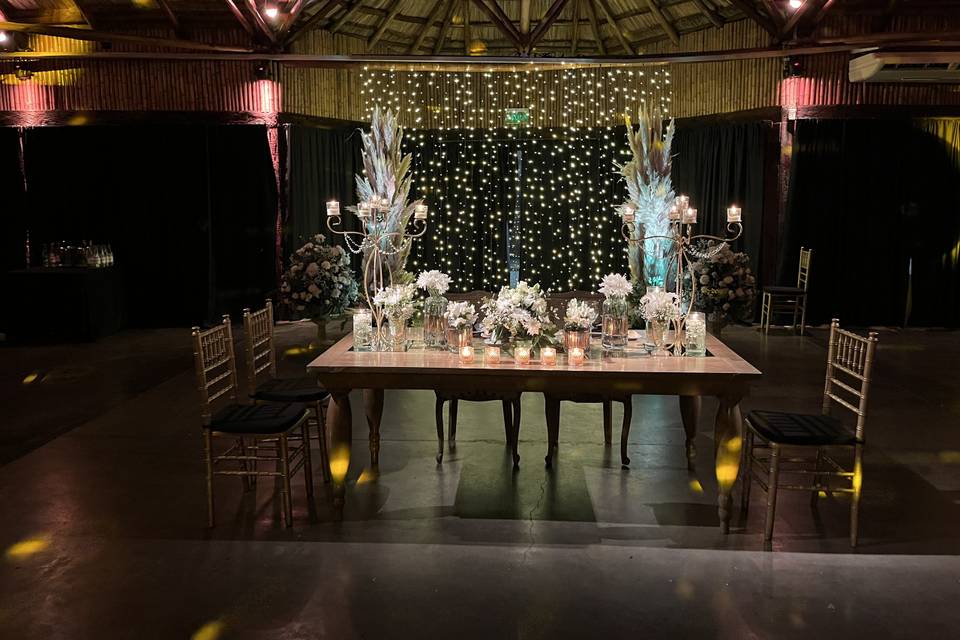 Adornos y mobiliario para eventos nupciales