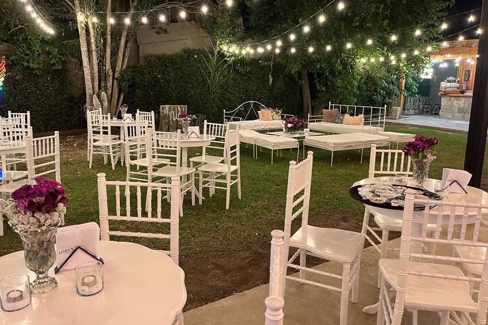 Adornos y mobiliario para eventos nupciales